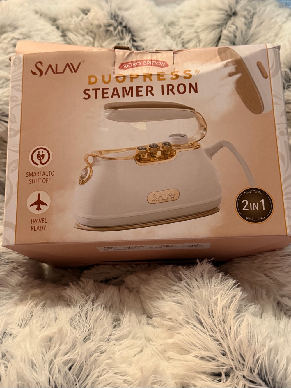 The SALAV Retro Edition Duopress Steamer and Iron
